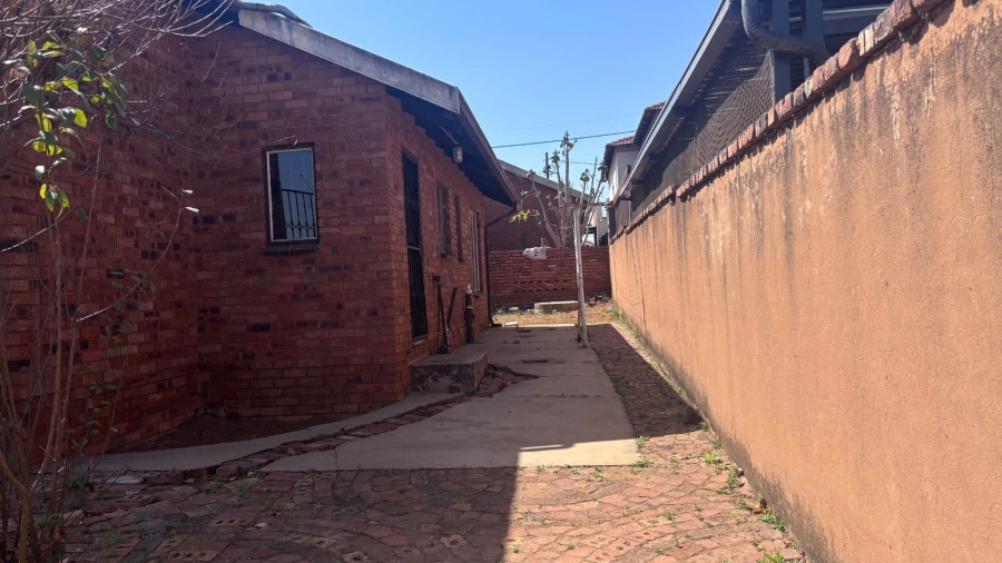 3 Bedroom Property for Sale in Soshanguve UU Gauteng