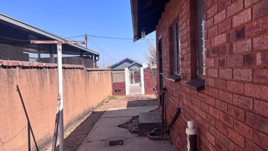 3 Bedroom Property for Sale in Soshanguve UU Gauteng