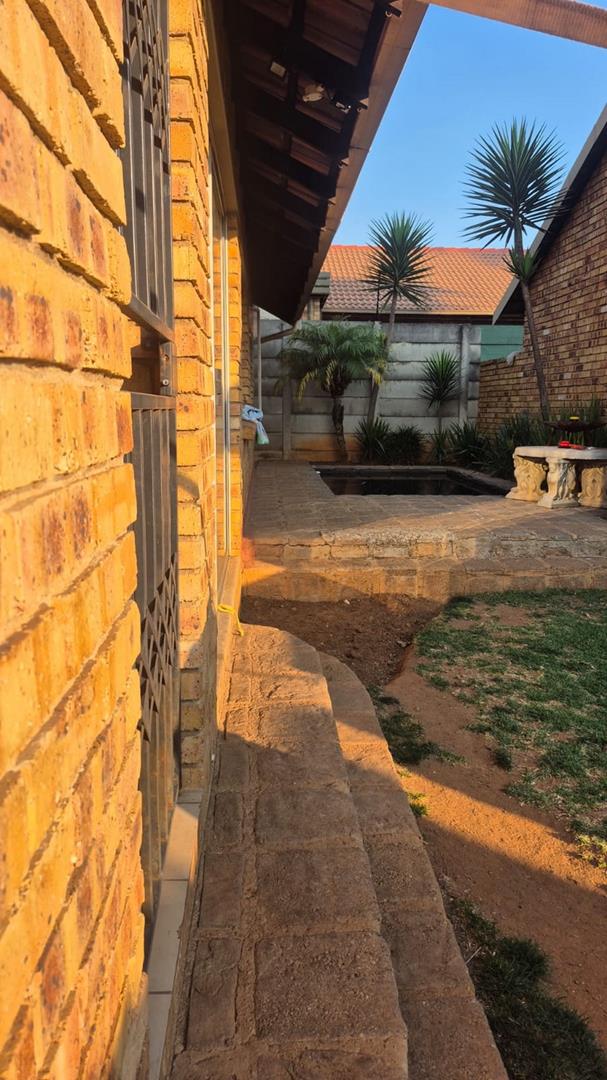 3 Bedroom Property for Sale in Terenure Gauteng