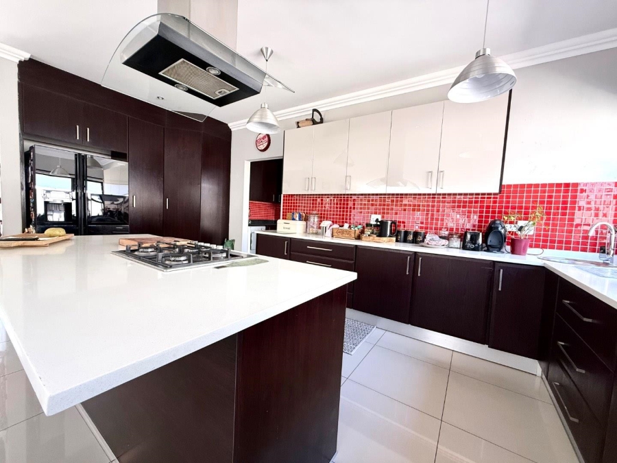 4 Bedroom Property for Sale in Alberante Gauteng