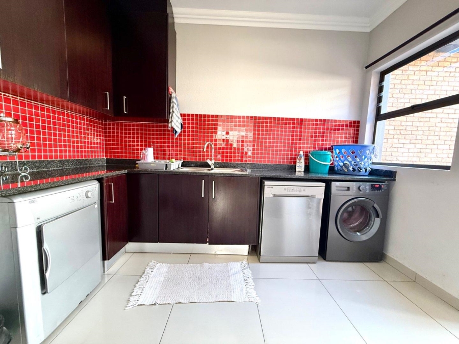 4 Bedroom Property for Sale in Alberante Gauteng