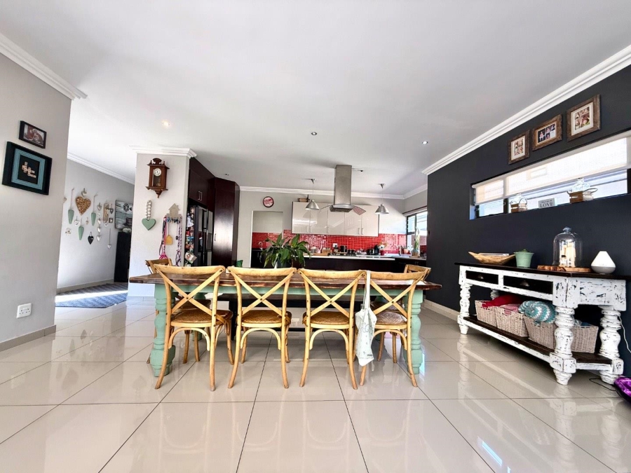 4 Bedroom Property for Sale in Alberante Gauteng