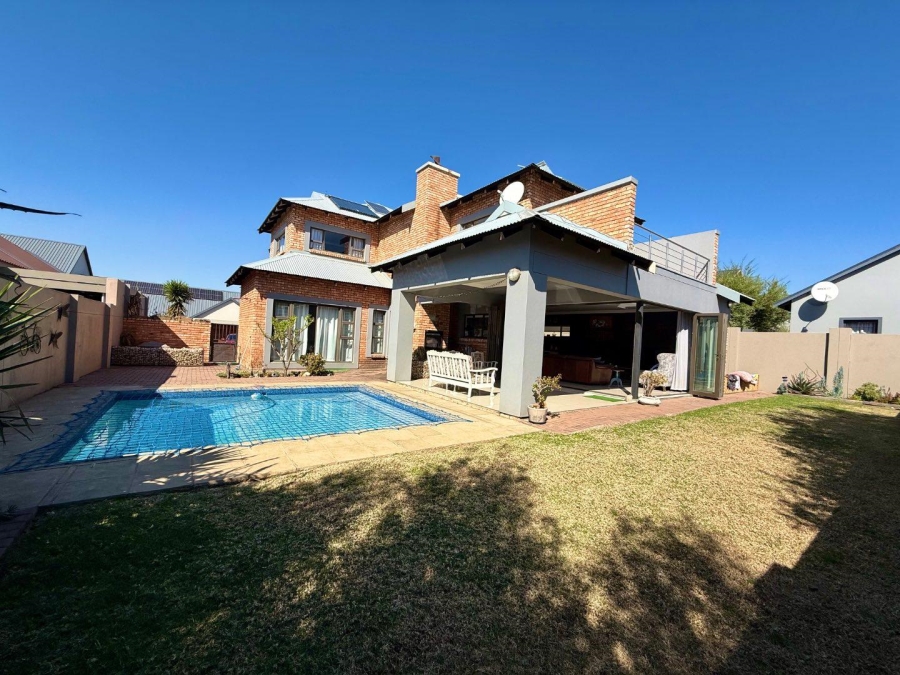 4 Bedroom Property for Sale in Alberante Gauteng