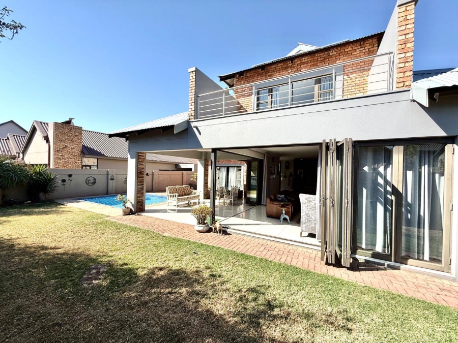 4 Bedroom Property for Sale in Alberante Gauteng
