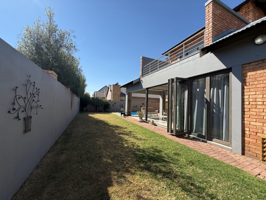 4 Bedroom Property for Sale in Alberante Gauteng
