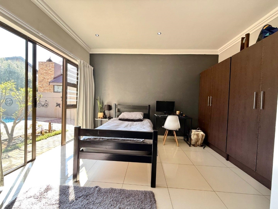4 Bedroom Property for Sale in Alberante Gauteng