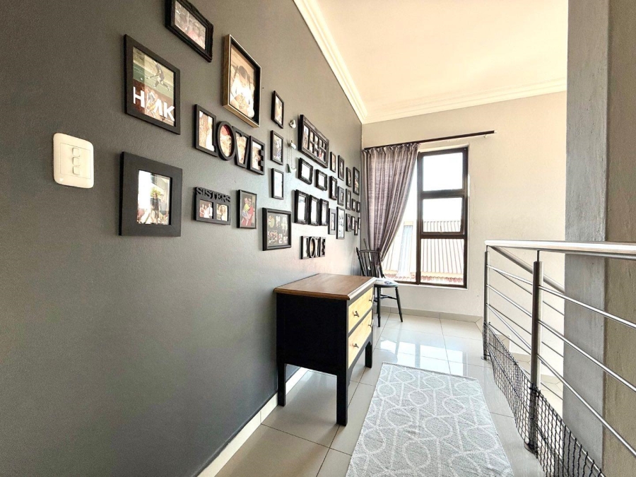 4 Bedroom Property for Sale in Alberante Gauteng