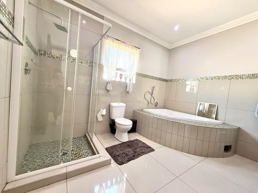 4 Bedroom Property for Sale in Alberante Gauteng