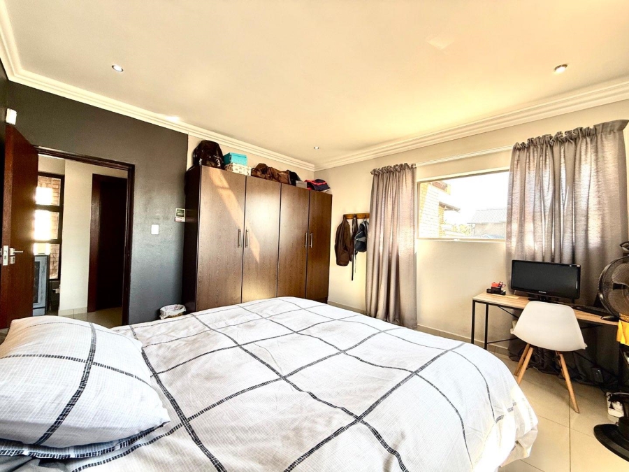 4 Bedroom Property for Sale in Alberante Gauteng