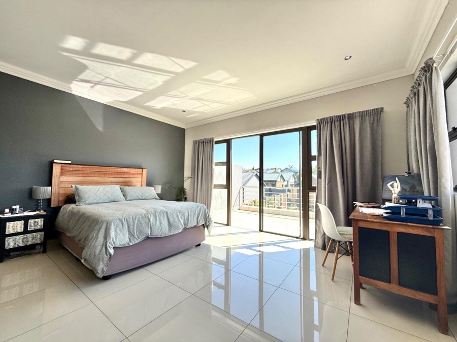 4 Bedroom Property for Sale in Alberante Gauteng