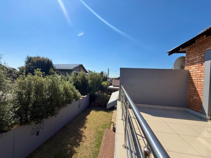 4 Bedroom Property for Sale in Alberante Gauteng