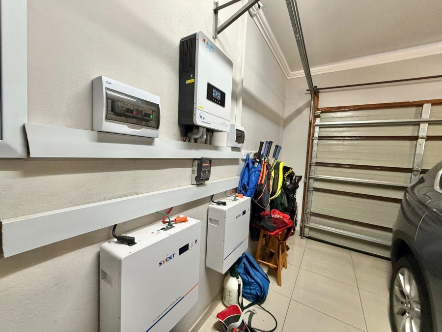 4 Bedroom Property for Sale in Alberante Gauteng