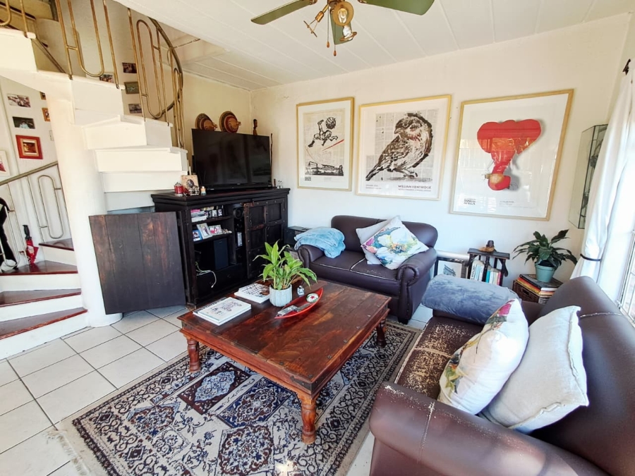 1 Bedroom Property for Sale in Corlett Gardens Gauteng