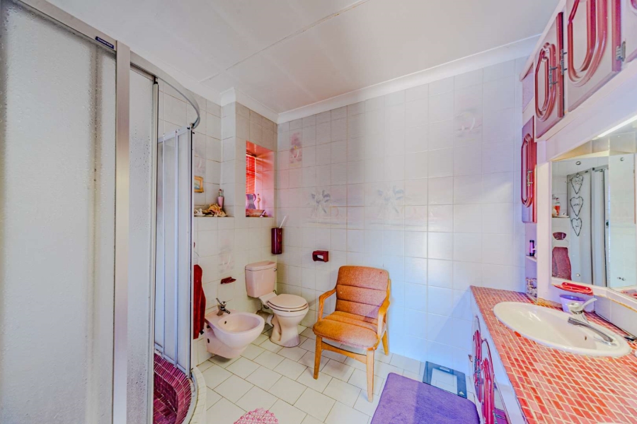 4 Bedroom Property for Sale in Kilner Park Gauteng