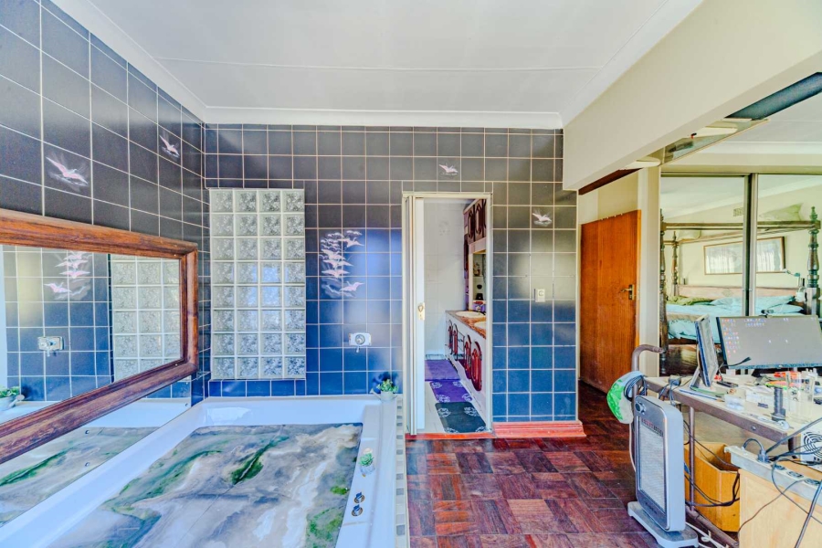 4 Bedroom Property for Sale in Kilner Park Gauteng