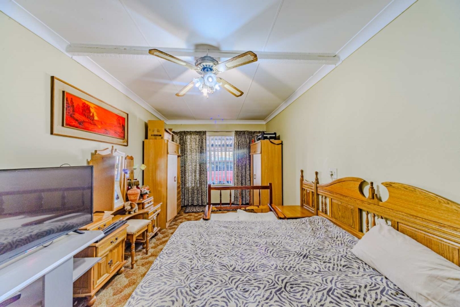 4 Bedroom Property for Sale in Kilner Park Gauteng