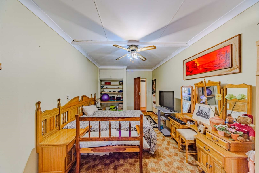 4 Bedroom Property for Sale in Kilner Park Gauteng