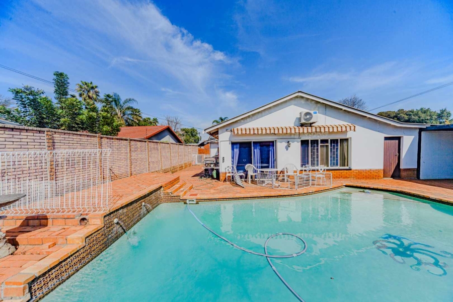 4 Bedroom Property for Sale in Kilner Park Gauteng