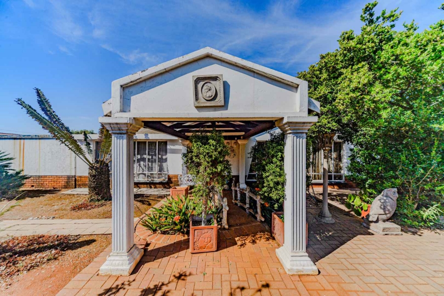 4 Bedroom Property for Sale in Kilner Park Gauteng