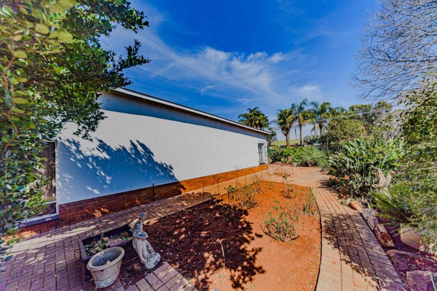4 Bedroom Property for Sale in Kilner Park Gauteng