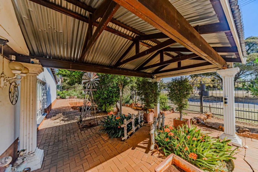 4 Bedroom Property for Sale in Kilner Park Gauteng