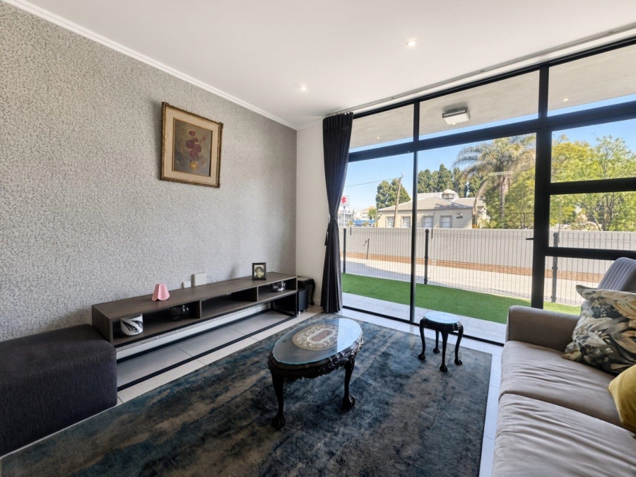 2 Bedroom Property for Sale in Rivonia Gauteng