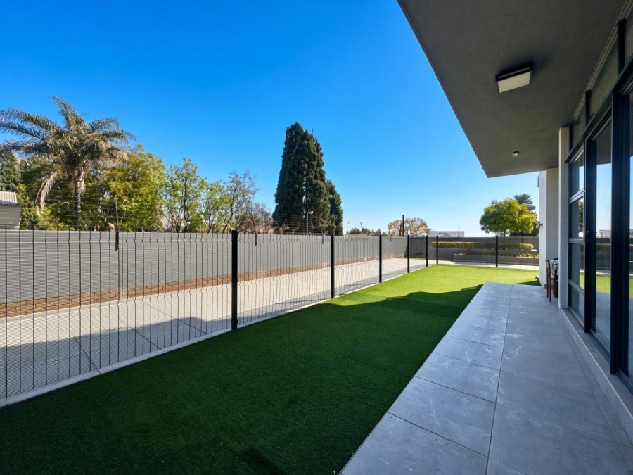 2 Bedroom Property for Sale in Rivonia Gauteng