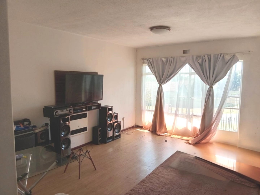 2 Bedroom Property for Sale in Croydon Gauteng