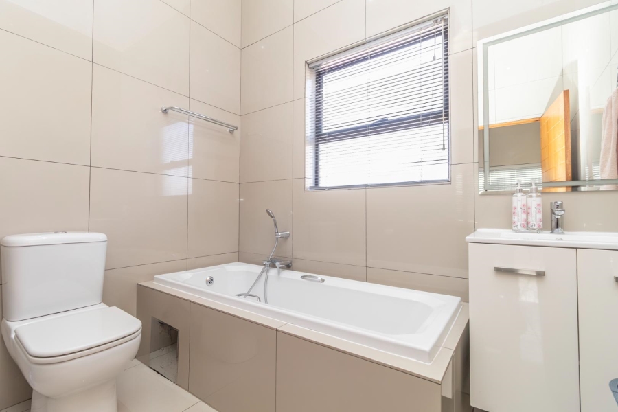 4 Bedroom Property for Sale in Noordheuwel Gauteng