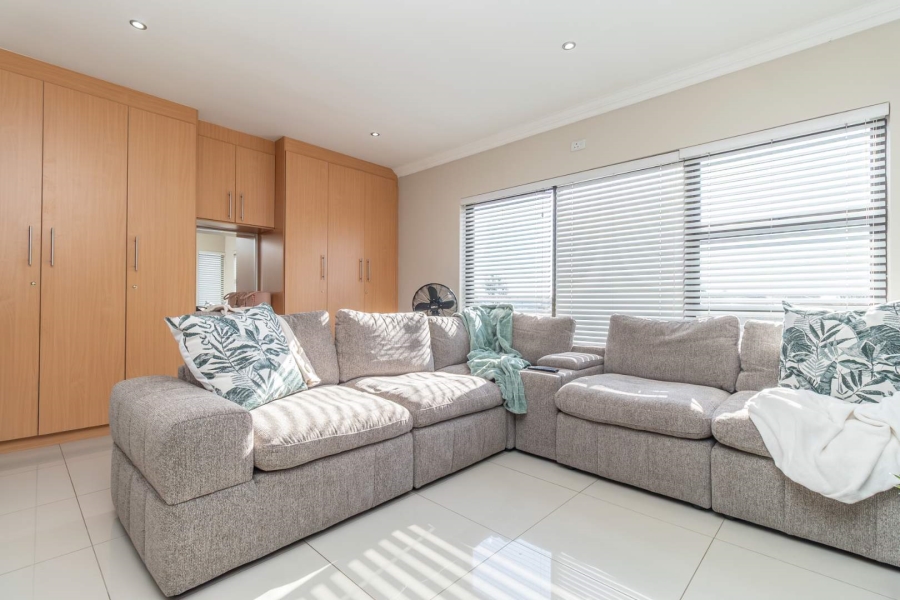 4 Bedroom Property for Sale in Noordheuwel Gauteng