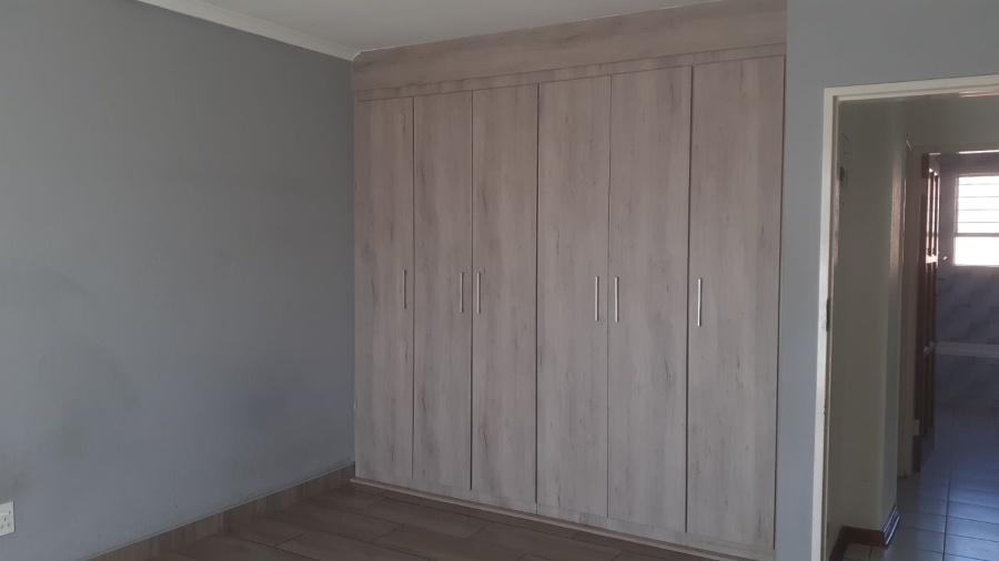 2 Bedroom Property for Sale in Mayberry Park Gauteng