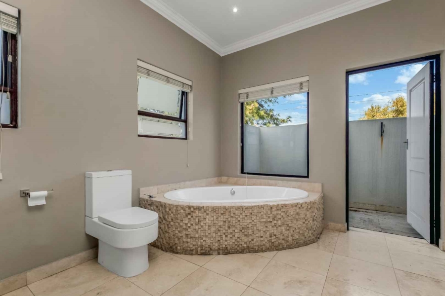 4 Bedroom Property for Sale in Fourways Gauteng