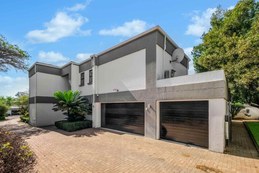 4 Bedroom Property for Sale in Fourways Gauteng