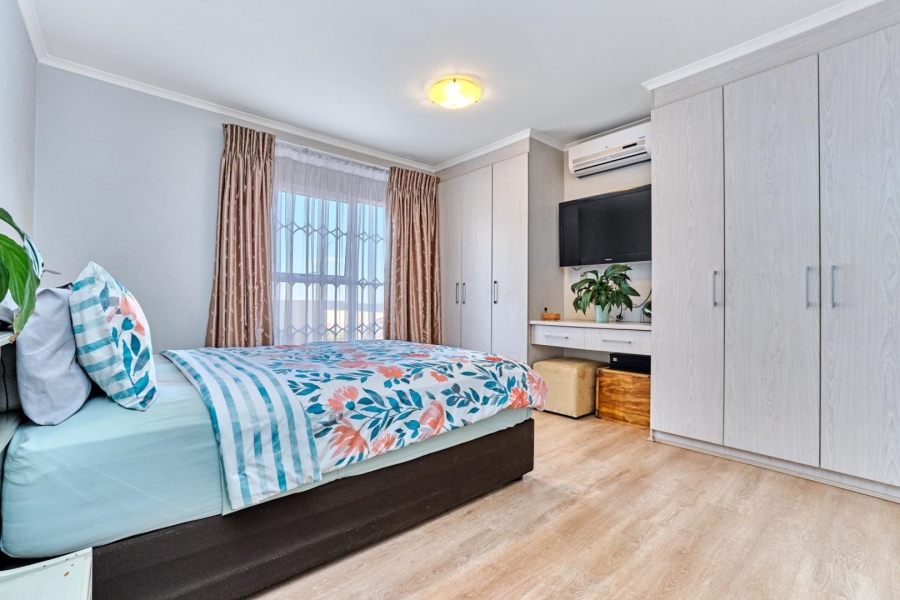 3 Bedroom Property for Sale in Blue Hills Gauteng