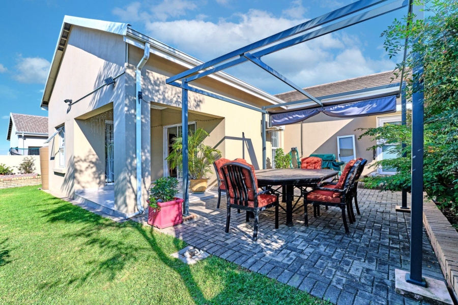 3 Bedroom Property for Sale in Blue Hills Gauteng