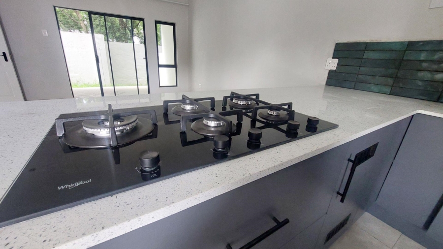 To Let 2 Bedroom Property for Rent in Bryanston Gauteng