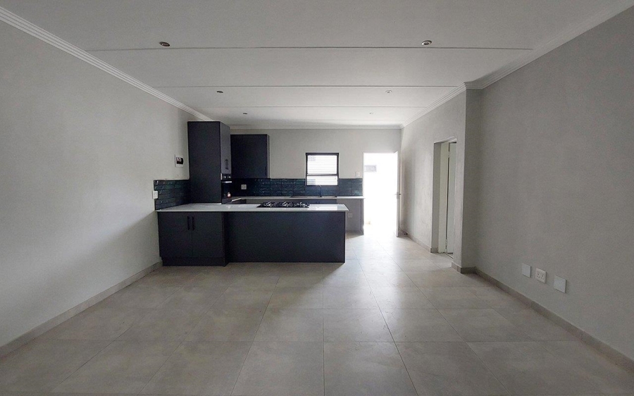 To Let 2 Bedroom Property for Rent in Bryanston Gauteng