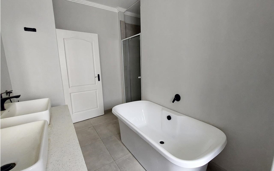 To Let 2 Bedroom Property for Rent in Bryanston Gauteng