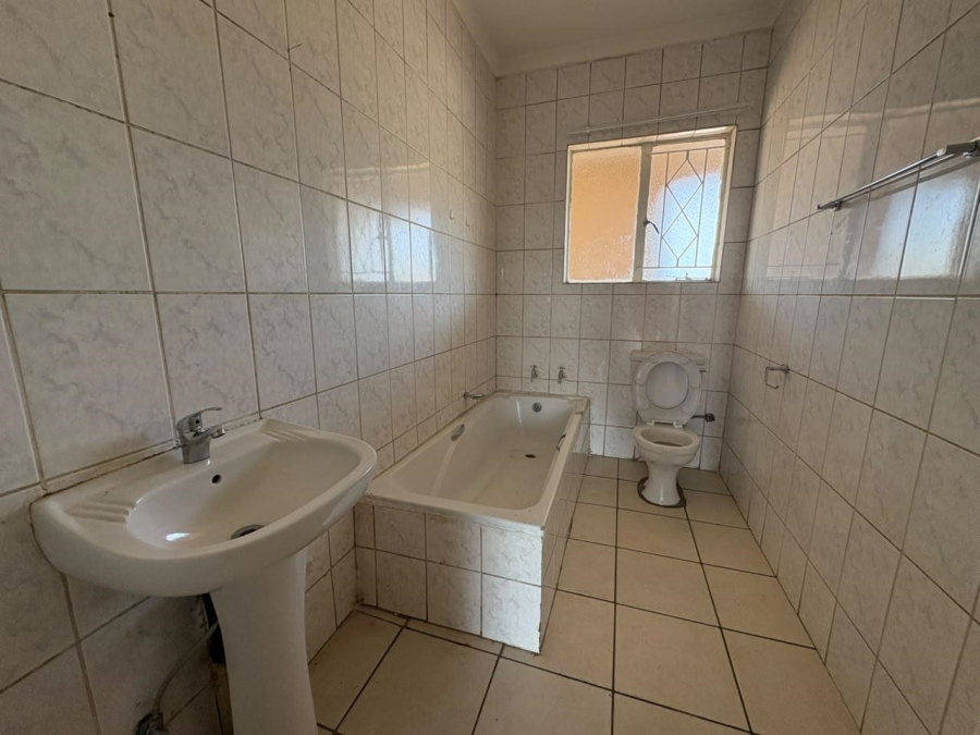 24 Bedroom Property for Sale in Birchleigh Gauteng