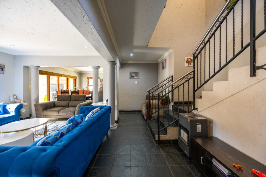 To Let 4 Bedroom Property for Rent in Equestria Gauteng
