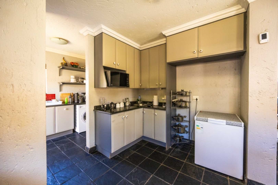 To Let 4 Bedroom Property for Rent in Equestria Gauteng