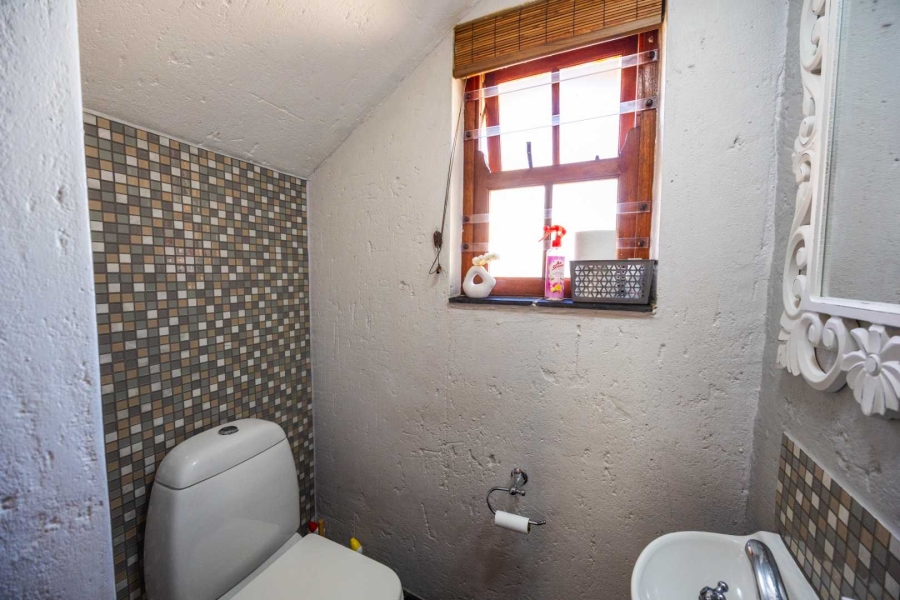 To Let 4 Bedroom Property for Rent in Equestria Gauteng