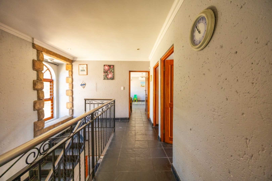 To Let 4 Bedroom Property for Rent in Equestria Gauteng