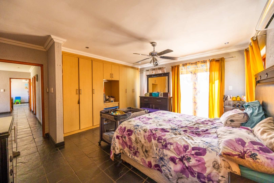 To Let 4 Bedroom Property for Rent in Equestria Gauteng
