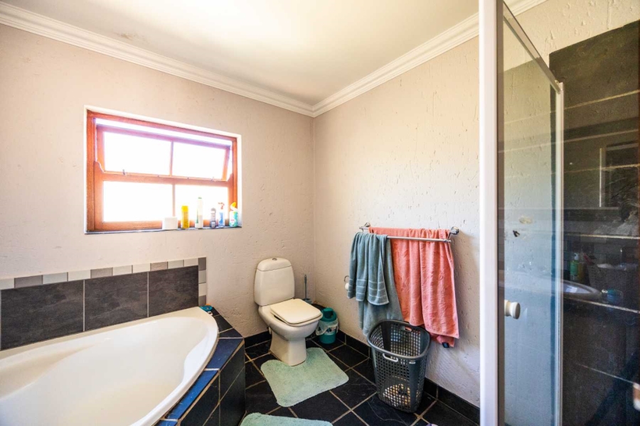 To Let 4 Bedroom Property for Rent in Equestria Gauteng