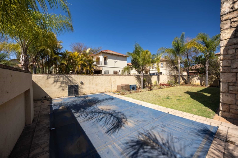 To Let 4 Bedroom Property for Rent in Equestria Gauteng