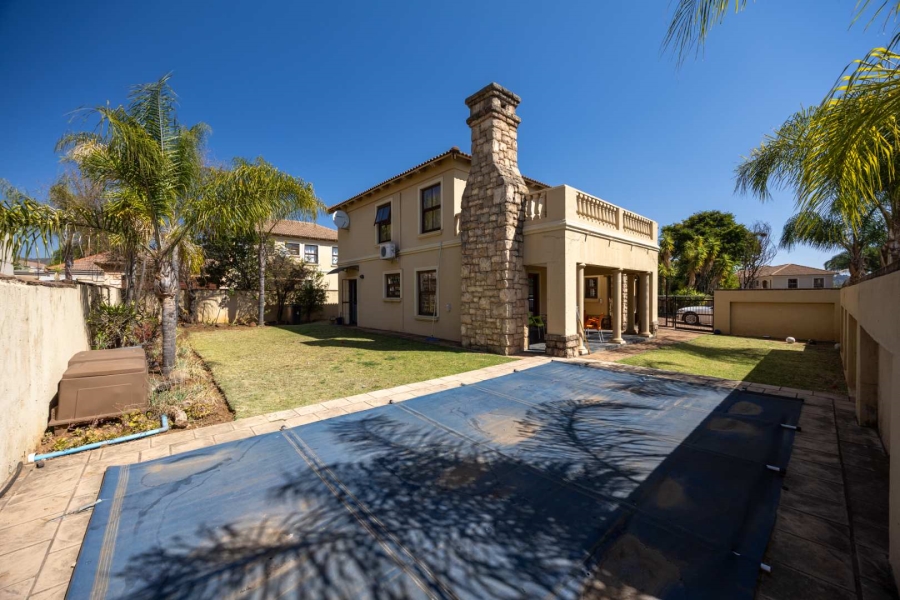 To Let 4 Bedroom Property for Rent in Equestria Gauteng