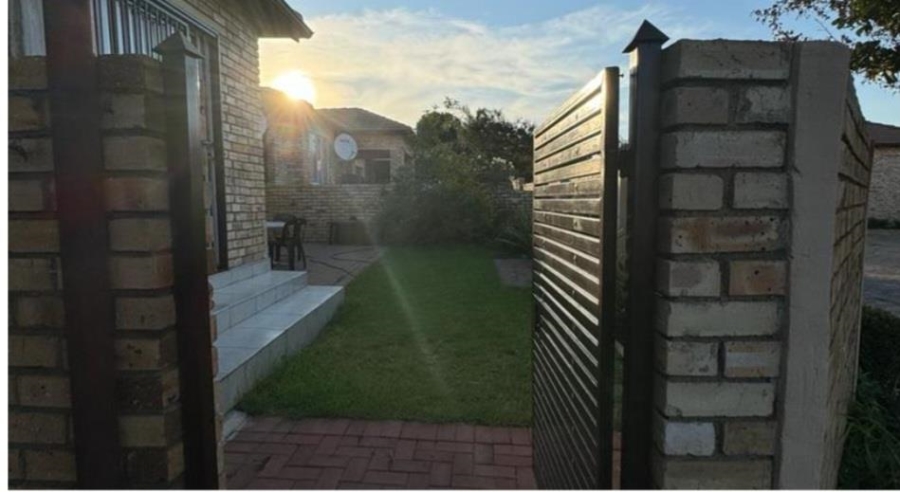 3 Bedroom Property for Sale in Noordwyk Gauteng