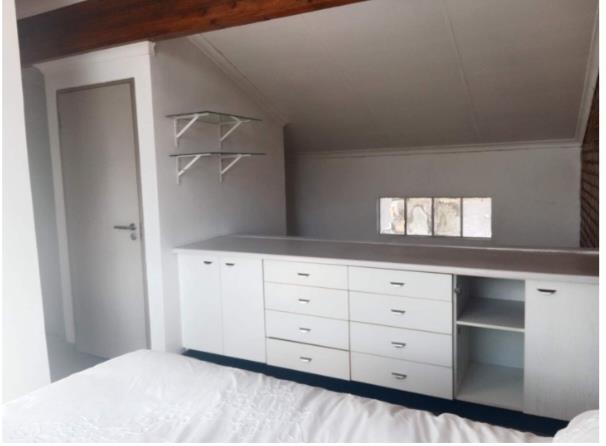 1 Bedroom Property for Sale in Houghton Gauteng