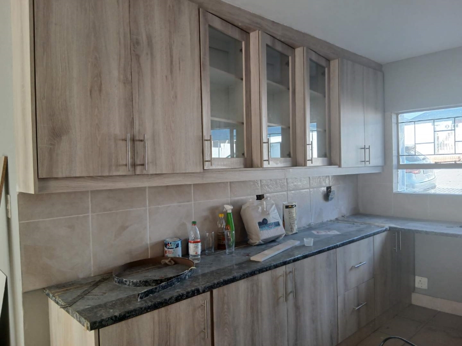 To Let 2 Bedroom Property for Rent in Elandshaven Gauteng